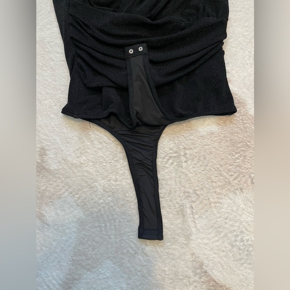 NWT astr the label sparkly black tank top v neck ruched bodysuit - Picture 8 of 10